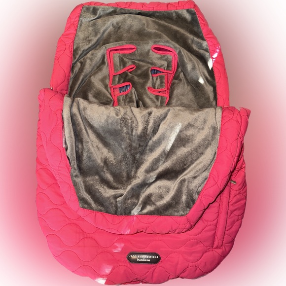 JJ Cole Other - JJ Cole Bundle Me Newborn and Infant Car Seat Cover